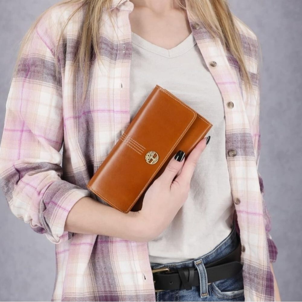 Timberland Women's RFID NWT Cognac/Brown Leather Flap Wallet Clutch Organizer